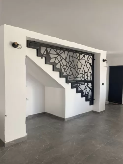 Création et installation d'un garde corps intérieur en acier vers Valence