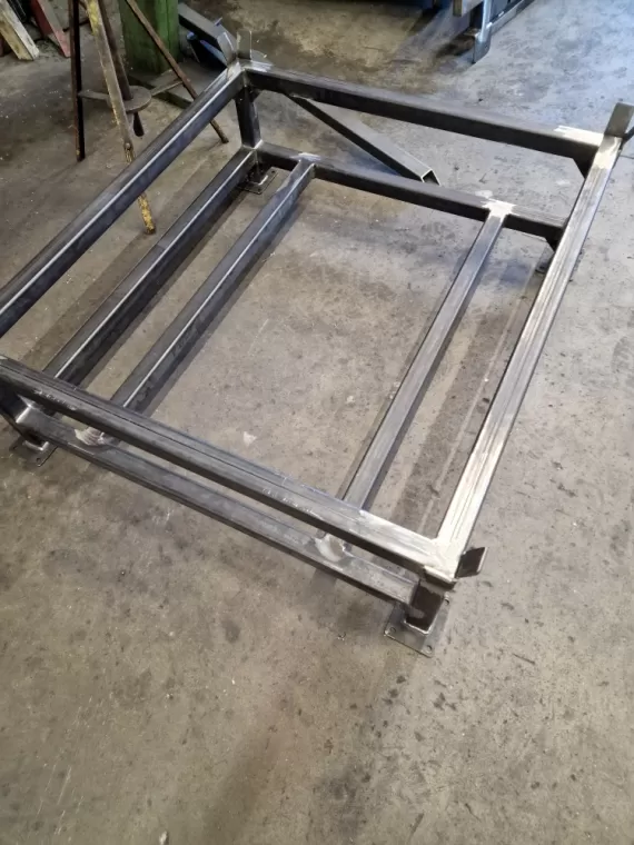 Création d'une structure de support métallique sur mesure à Livron-sur-Drôme, Livron-sur-Drôme, Abilis Chaudronnerie